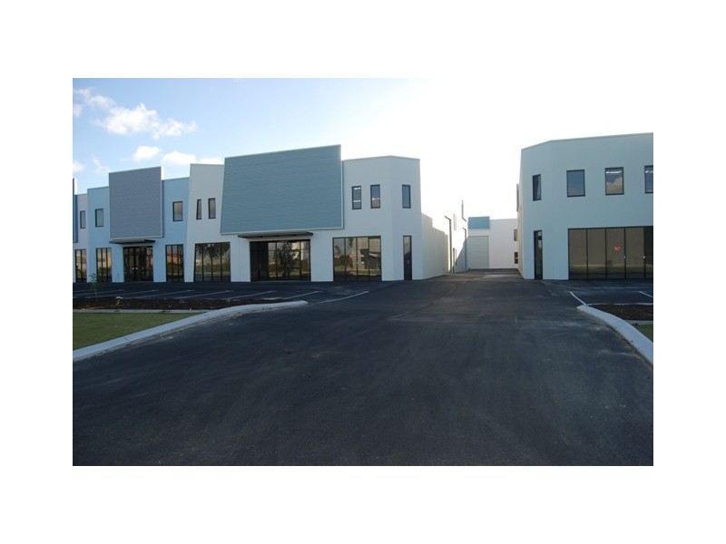 3/8 Pickard Avenue, Rockingham WA 6168