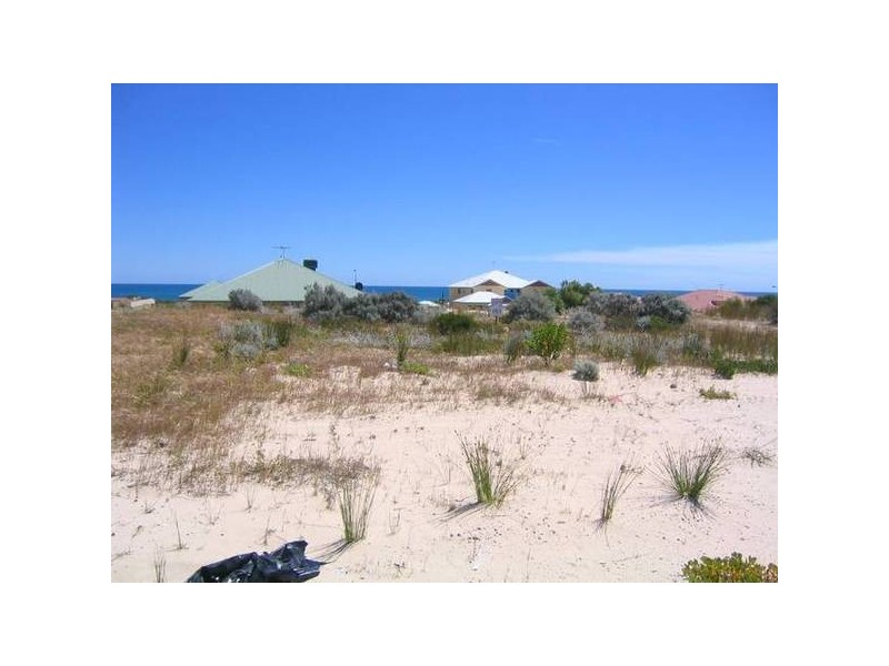 953 Lagoon Drive, Yanchep WA 6035