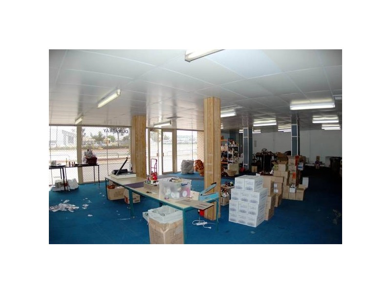 2/127 WELSHPOOL ROAD, Welshpool WA 6106