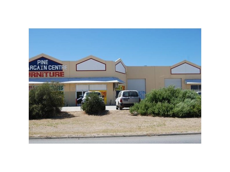 2/111 KELVIN RD, Maddington WA 6109