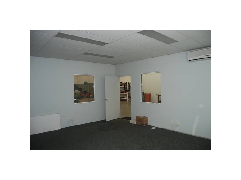 2/37 Colin Jamieson Drive, Welshpool WA 6106