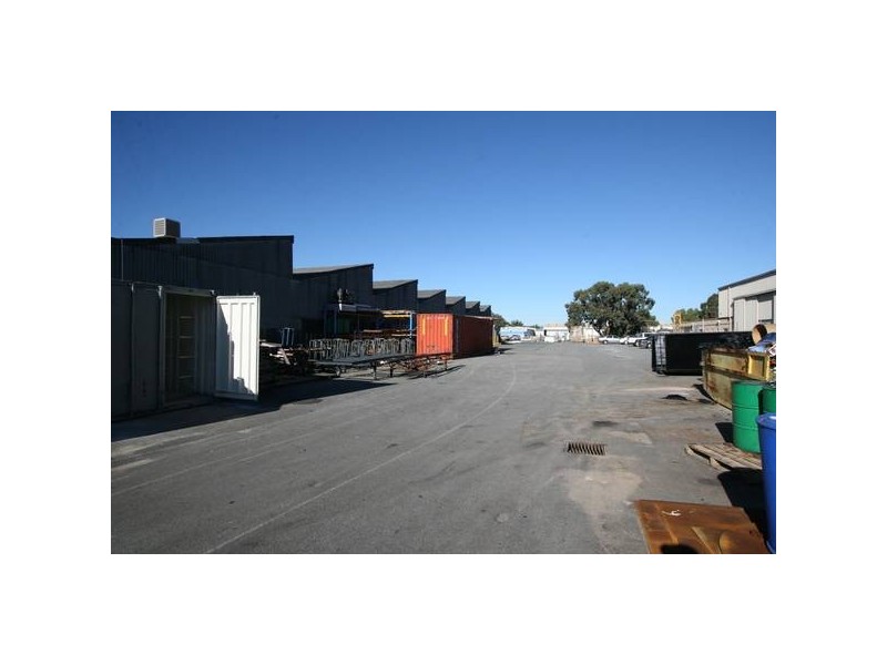 334 Treasure Road, Welshpool WA 6106