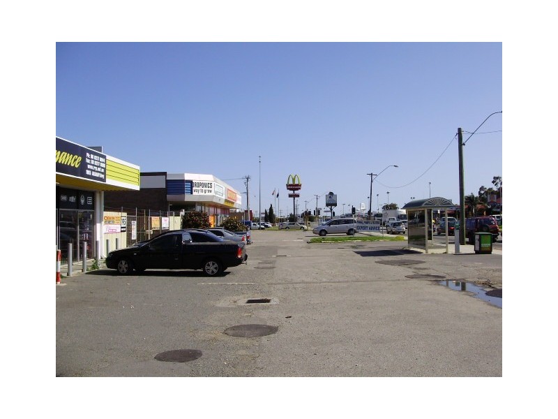 1915 Albany Highway, Maddington WA 6109