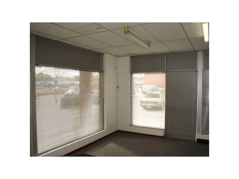 1/6 Fremantle Road, Gosnells WA 6110