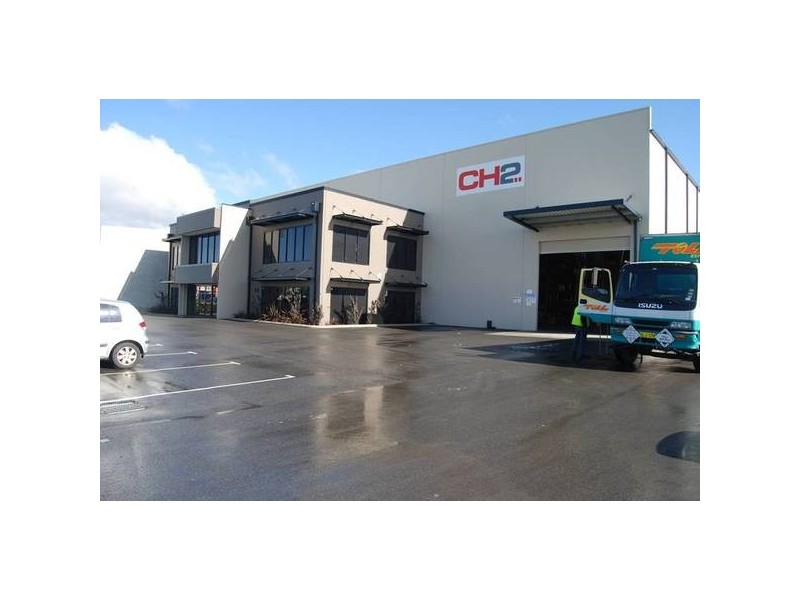 1/3 Ernest Clark Road, Canning Vale WA 6155