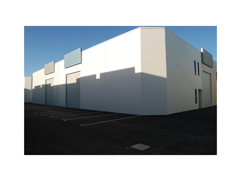 16/8 Pickard Avenue, Rockingham WA 6168