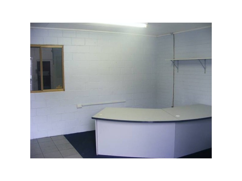 8/98a President Street, Welshpool WA 6106