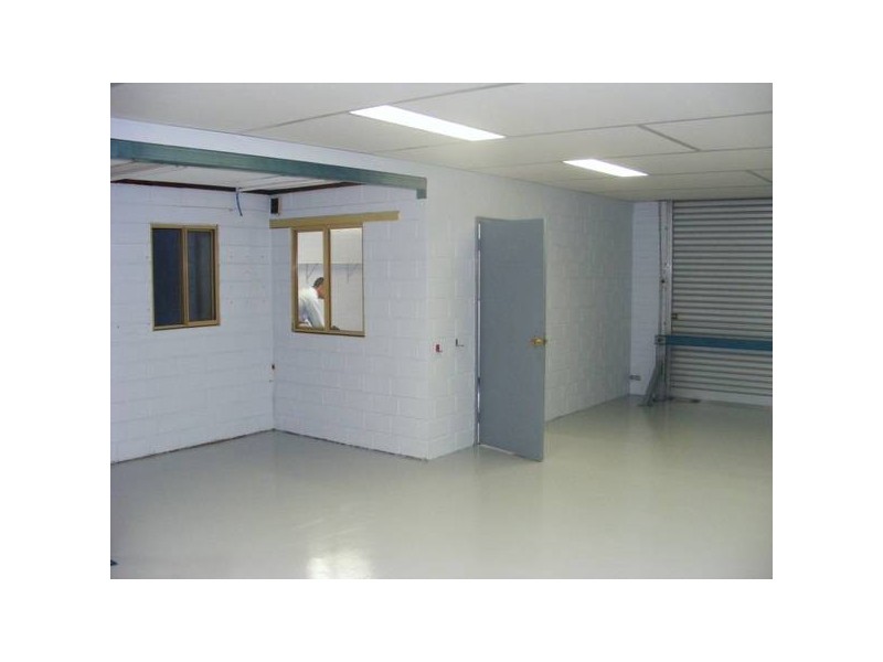 8/98a President Street, Welshpool WA 6106