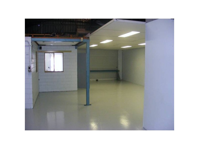 8/98a President Street, Welshpool WA 6106