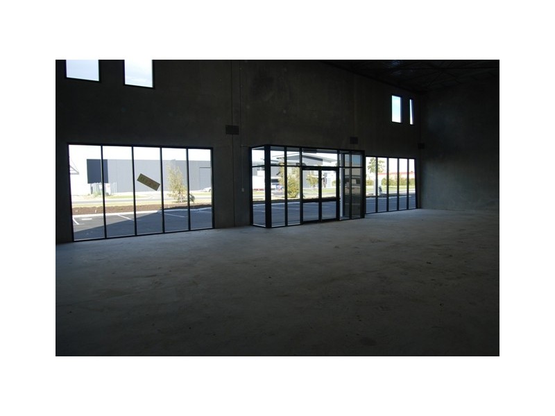 6/8 Pickard Avenue, Rockingham WA 6168