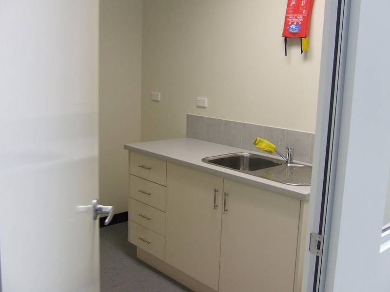 2/16 Tacoma Circuit, Canning Vale WA 6155