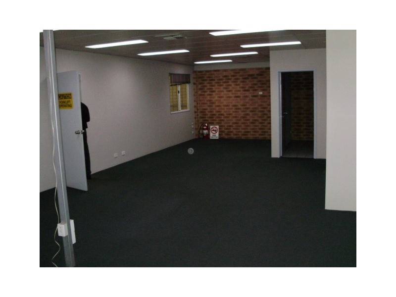 6/279 Treasure Road, Welshpool WA 6106