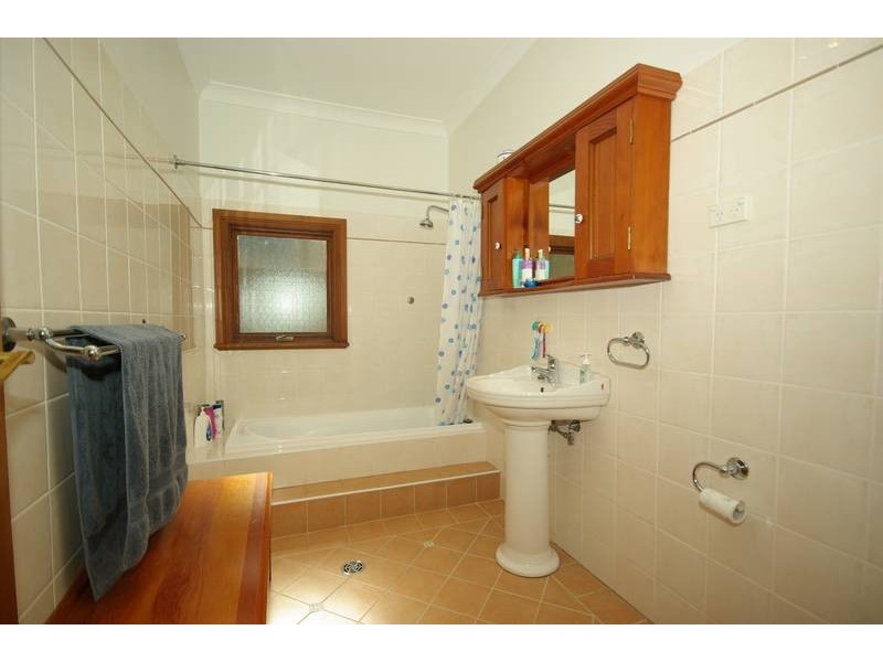 8 Wayella St, West Ryde NSW 2114