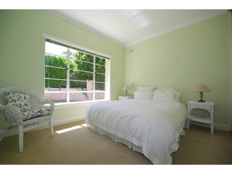 104 Shaftsbury Rd, Denistone West NSW 2114