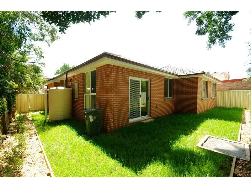 3/2 Clanwilliam St, Eastwood NSW 2122