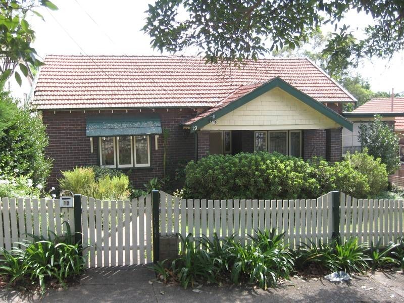 19 Clive Road, Eastwood NSW 2122