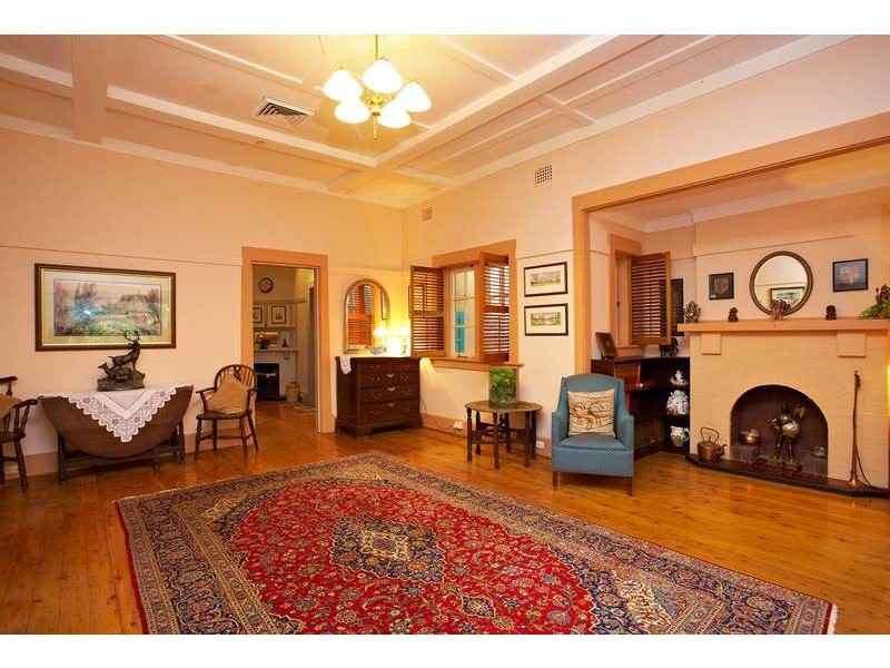 10 Eastwood Avenue, Eastwood NSW 2122