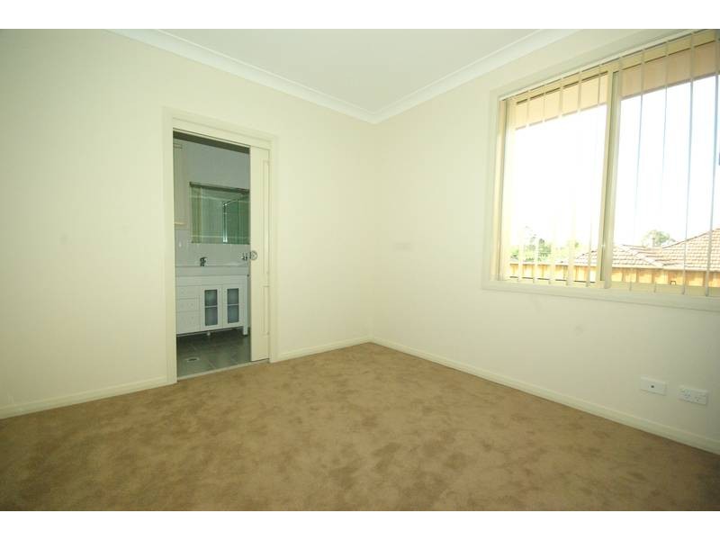 3/10-12 Olive St, Ryde NSW 2112