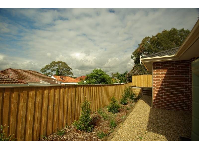 3/10-12 Olive Street, Denistone East NSW 2112