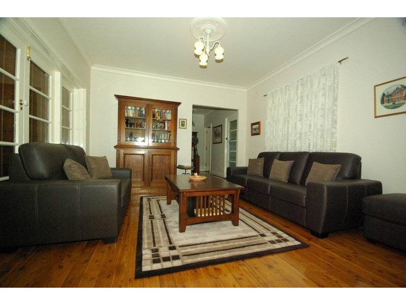 14 Perkins Street, Denistone West NSW 2114