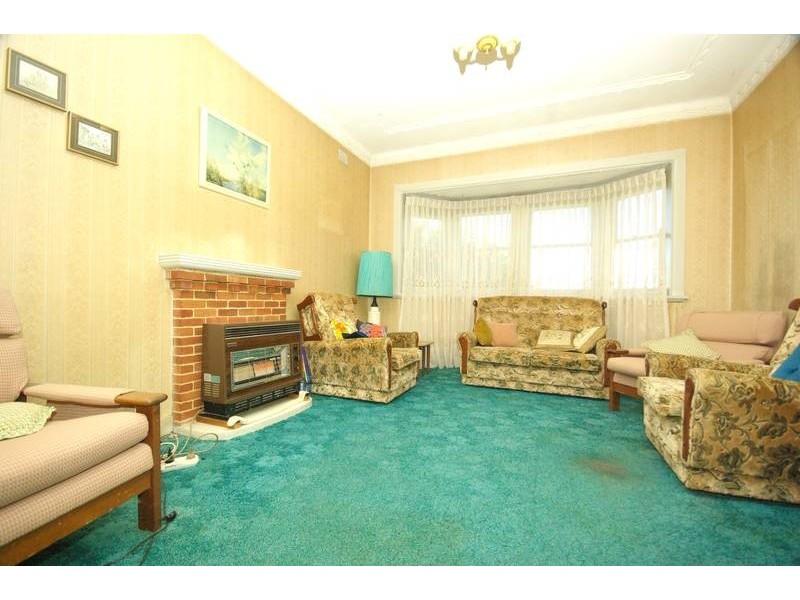 5 Mimos St, West Ryde NSW 2114