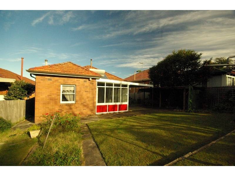 5 Mimos St, West Ryde NSW 2114