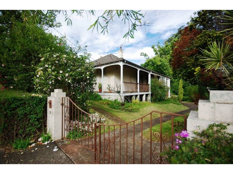 11 Third Avenue, Eastwood NSW 2122