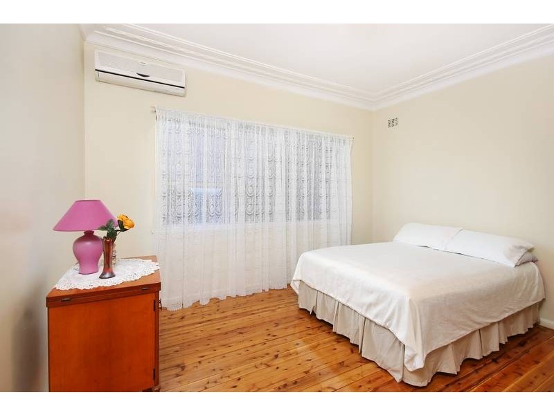 8 Florida Avenue, Ermington NSW 2115