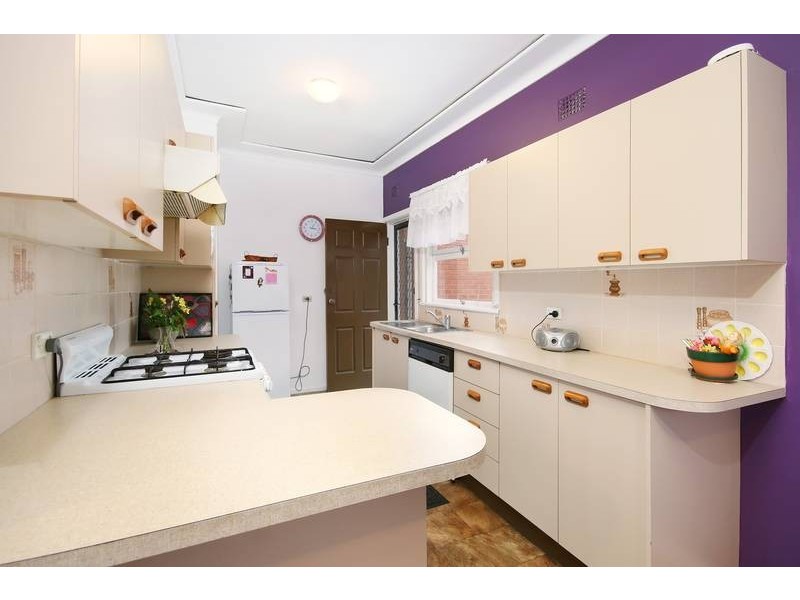 8 Florida Avenue, Ermington NSW 2115