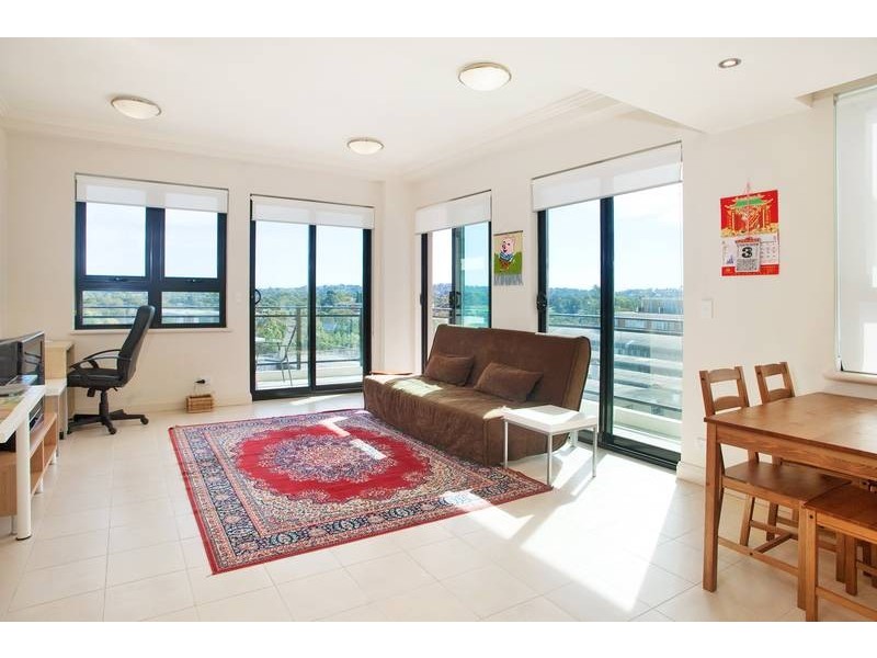 27/13 Bay Drive, Meadowbank NSW 2114