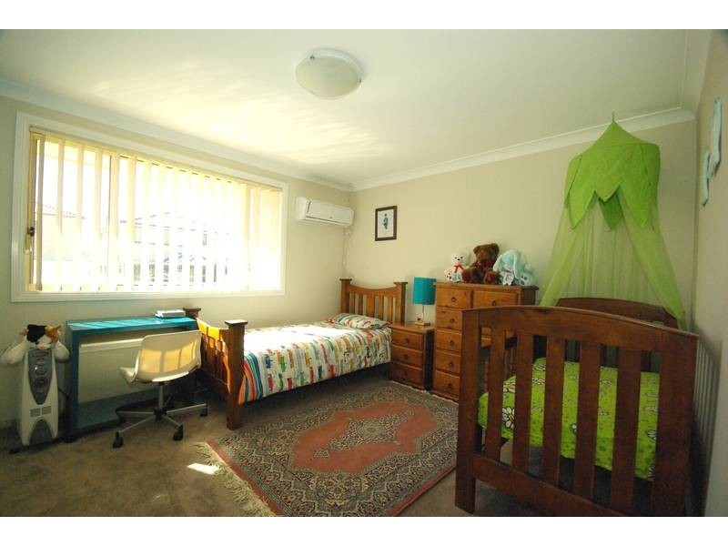 21B Esk Avenue, Green Valley NSW 2168