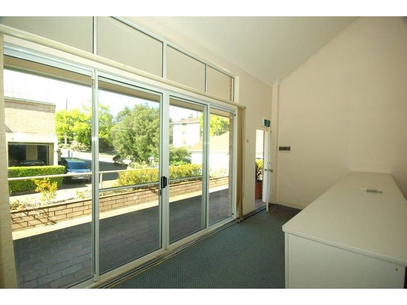 9/27 Bank St, Meadowbank NSW 2114