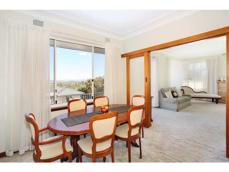 10 Jayne St, West Ryde NSW 2114