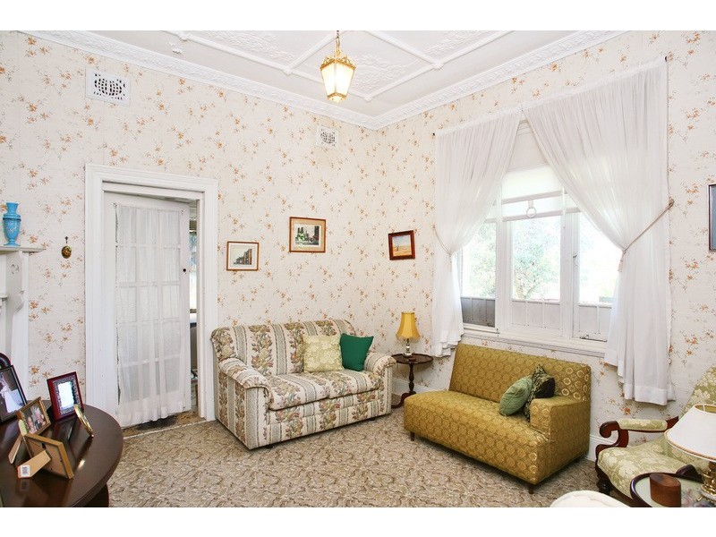 72 Tarrants Avenue, Eastwood NSW 2122