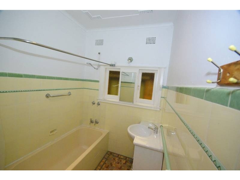 7 Hunts Avenue, Eastwood NSW 2122
