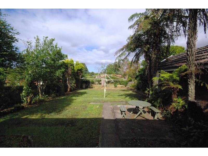 7 Hunts Avenue, Eastwood NSW 2122