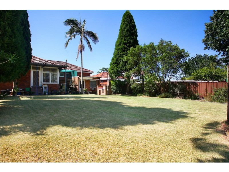 11 Ferrabetta St, Eastwood NSW 2122
