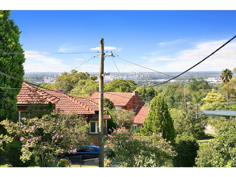 10 Dunshea St, Denistone West NSW 2114