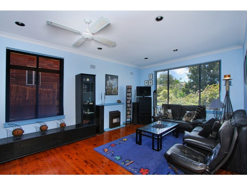 8 Vera Street, Eastwood NSW 2122