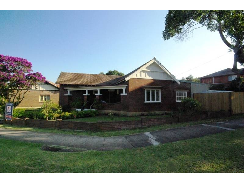 30 Chatham Rd, West Ryde NSW 2114