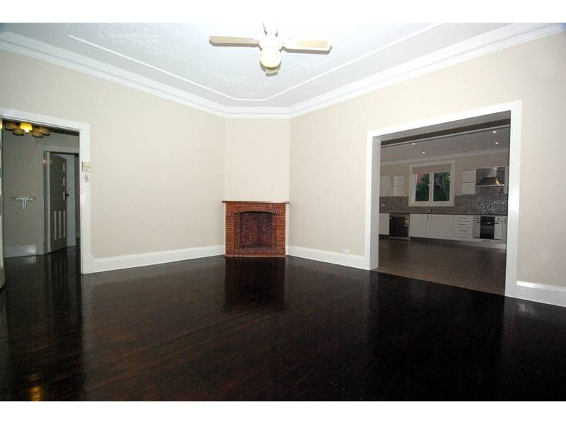 30 Chatham Rd, West Ryde NSW 2114