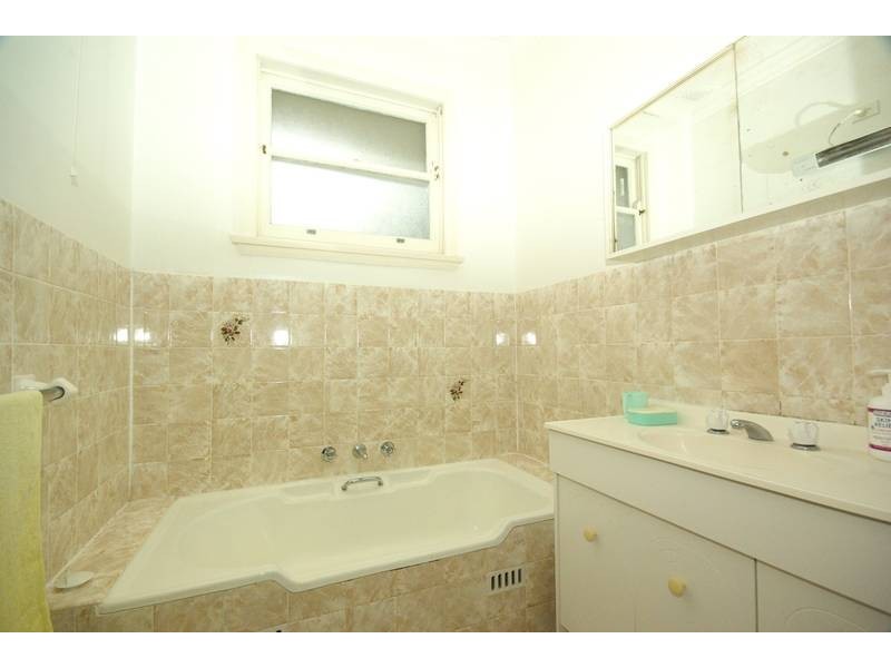 2/23 Gordon Street, Eastwood NSW 2122