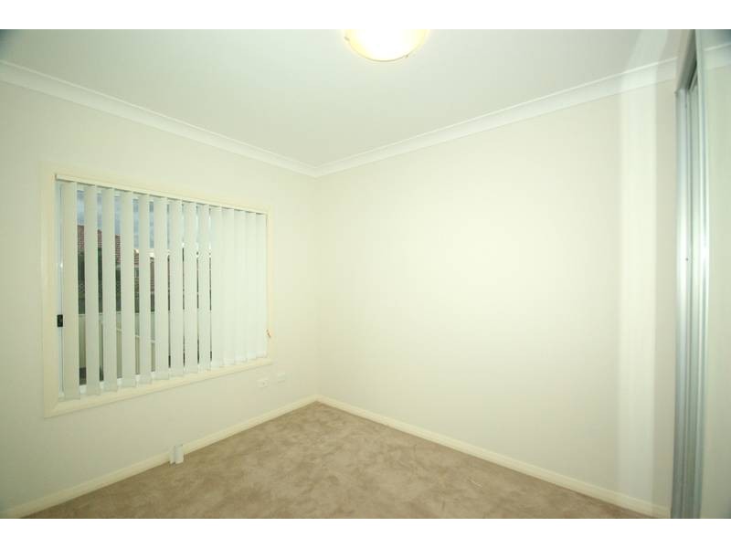 4 Dean Crescent, Ermington NSW 2115