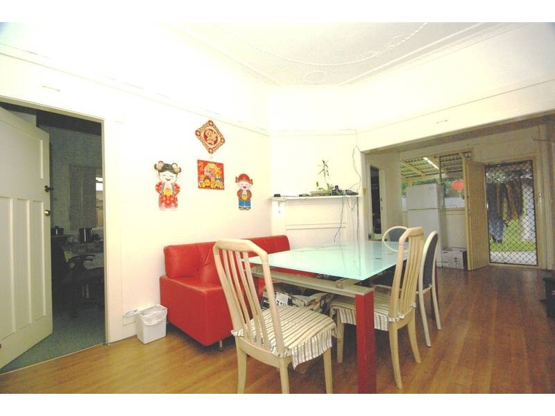 297 Rowe St, Eastwood NSW 2122