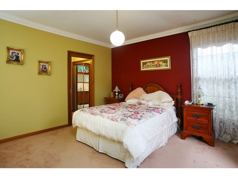 18 Isobell Ave, West Pennant Hills NSW 2125