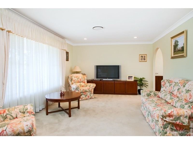 42 Tallwood Drive, North Rocks NSW 2151