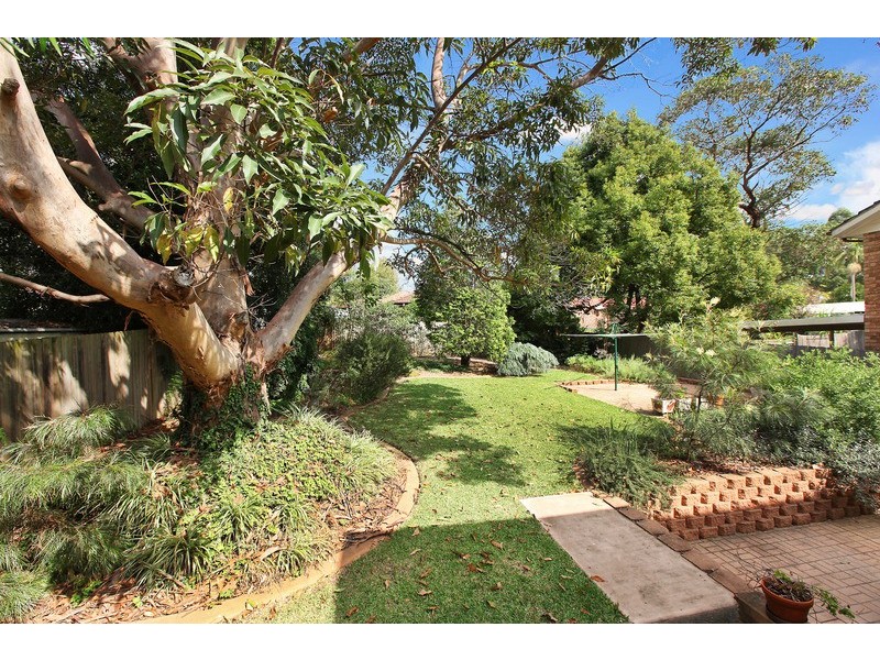 13 Hockley Rd, Eastwood NSW 2122