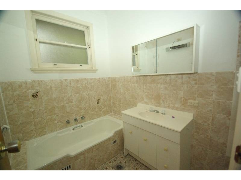 2/23 Gordon St, Eastwood NSW 2122