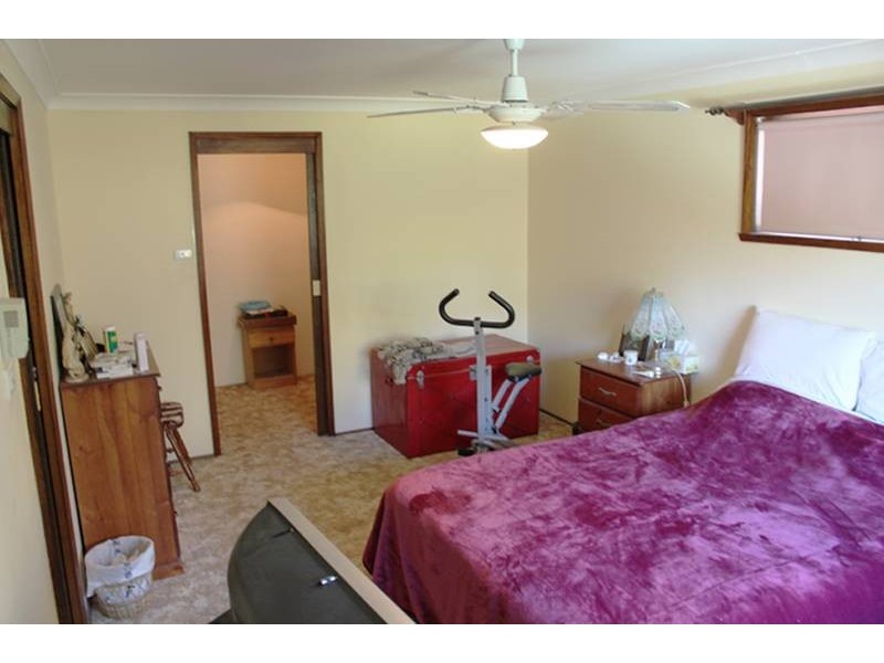 1 Stratford Ave, Denistone NSW 2114