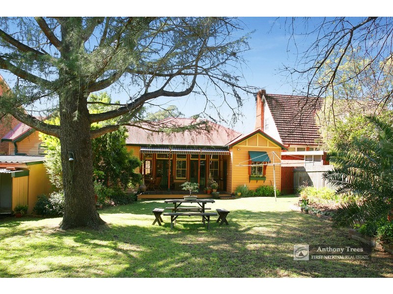 27 Alexandria Ave, Eastwood NSW 2122